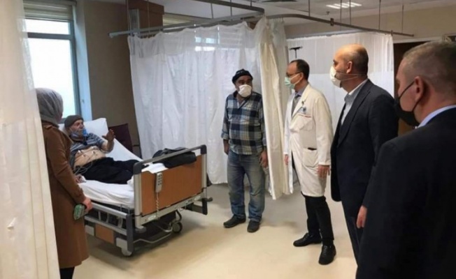 İznik'te AK Parti heyetinden hastalara moral ziyareti