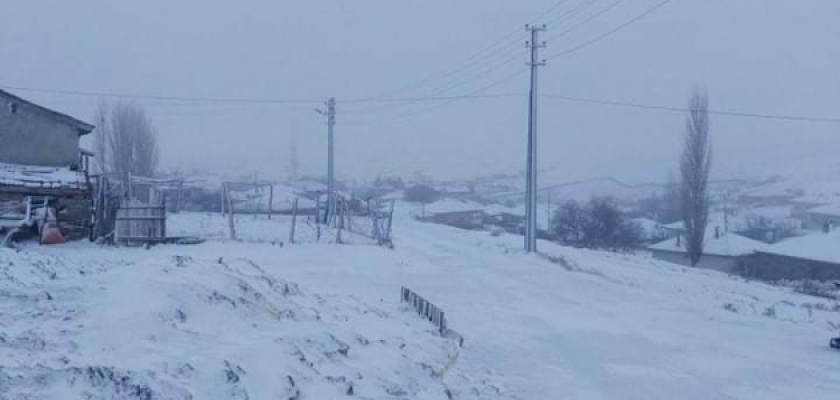 Orhaneli Belediyesi ekiplerinden kar seferberliği