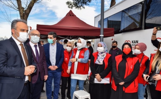 Bursa Büyükşehir Belediye Başkanı Aktaş'tan 'kan ver, can ver' çağrısı