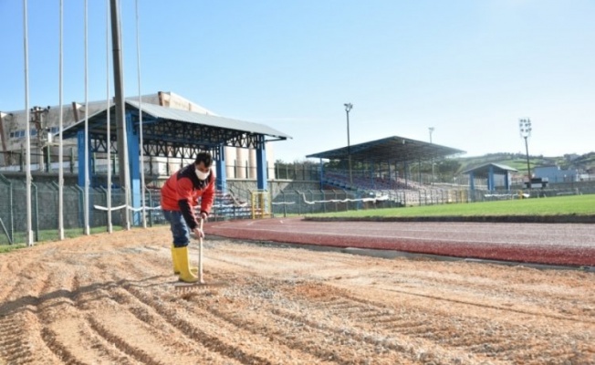 Mustafakemalpaşa ilçe stadı yenilendi