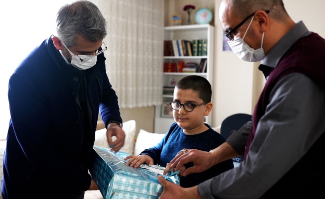 YILDIRIM MÜZİK AKADEMİSİ YASİR’E IŞIK OLDU