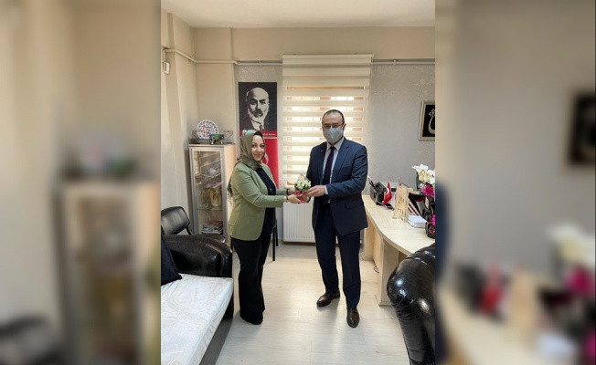 YILDIRIM İLÇE BAŞKANI ABDULLAH KOCAMAZ KADIN MUHTARLARI ZİYARET ETTİ