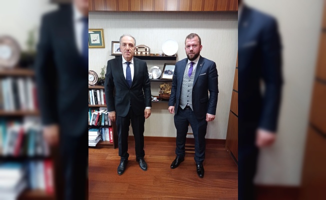Gazeteci Necmi İnce Ankara'da Mustafa Yeneroğlu'nu ziyaret etti