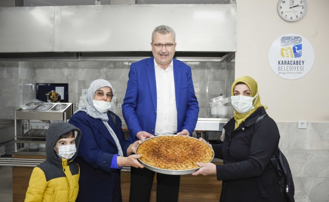 Karacabey'de aşevi yüzleri güldürüyor