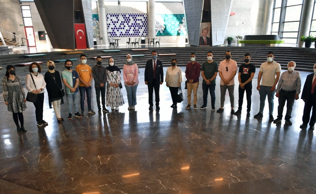 Filistinli Öğrenciler Türkiye'ye Müteşekkir