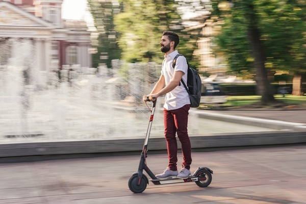 Normalleşme başladı  e-scooter’lar caddelere indi