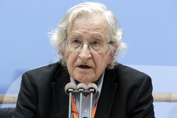 ÜNLÜ DÜŞÜNÜR VE AKTİVİST     NOAM CHOMSKY GAİN’E KONUK     OLUYOR