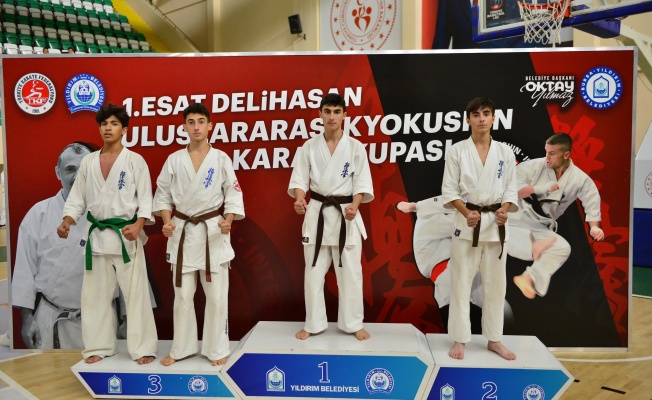 YILDIRIM’DA KARATE RÜZGÂRI