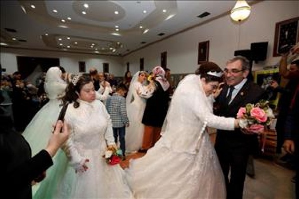 Engelli Gençlerin Gelinlik Hayali Gerçek Oldu