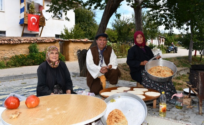 GEÇMİŞİN İZLERİ BELGESELLER İLE GÜN YÜZÜNE ÇIKIYOR