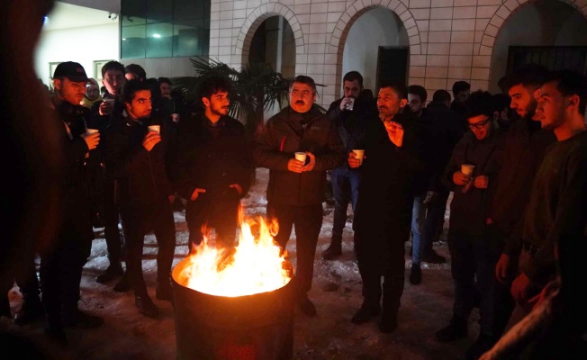 ÖĞRENCİLER SINAV STRESİNİ ATEŞ BAŞINDA ATTILAR