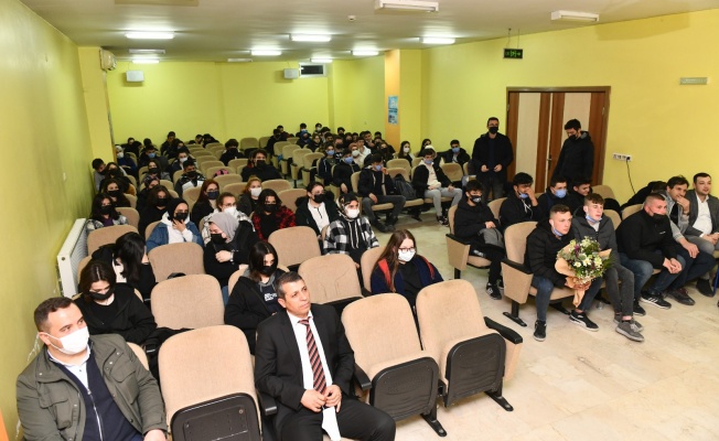Belediye Başkanı Mehmet Kanar Öğrencilerle Buluştu