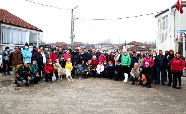 SEVGİYLE YÜRÜDÜLER