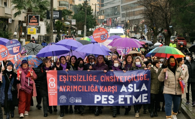 Kadınlara gününe protesto