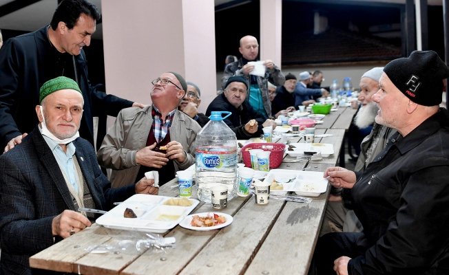 Uluçam Sakinleriyle Oruçlar Açıldı