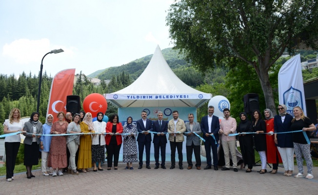 EL EMEKLERİ FESTİVALİ’ GÖZ KAMAŞTIRDI