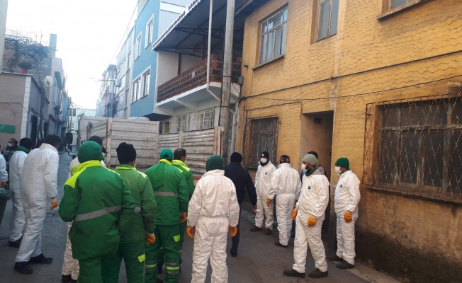 Çöp ev temizlendi, mahalleli nefes aldı