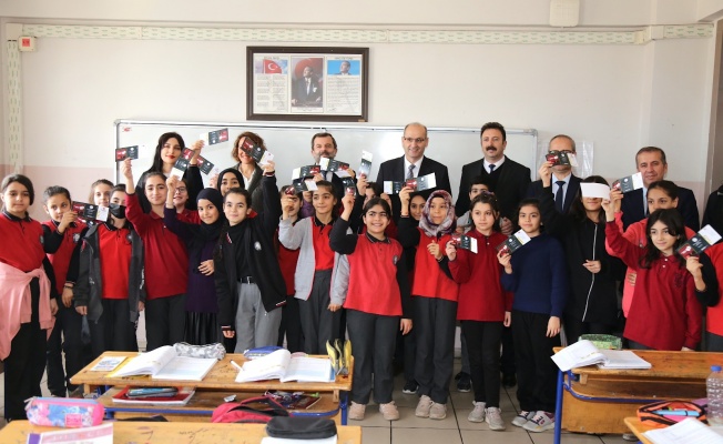 GÜRSU'DA ATIKLAR ÇOCUKLARDAN, BİLETLER BAŞKAN'DAN