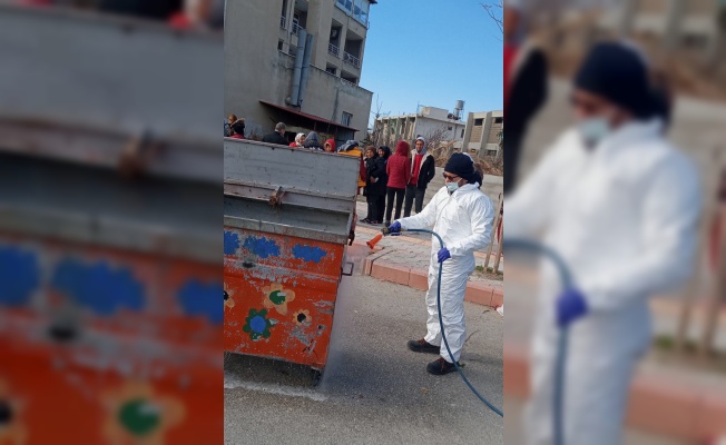 Deprem bölgesi haşere oluşumuna karşı ilaçlandı