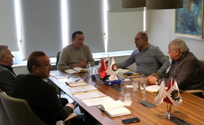 Gıda-İş: Depremin yaralarını sarmak için tüm kaynaklar depremzedeler için harcanmalıdır