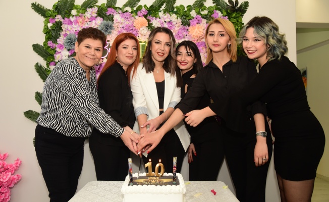 10. yıla sessiz kutlama