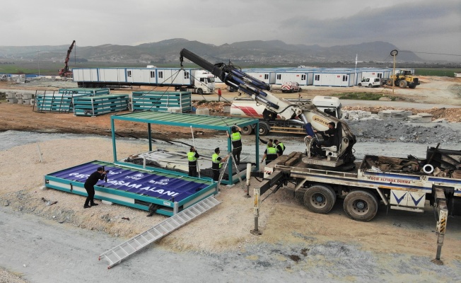 BTSO'nun Geçici Yaşam Merkezi'nde konteyner kurulumu tamamlandı