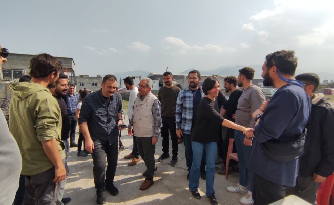 Deprem Bölgesinde Arama Kurtarma Çalışmalarına Katılan Orhangazi Belediyesi Personeline Teşekkür Belgesi Verildi