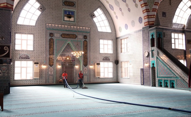 NİLÜFER'DEKİ İBADETHANELERDE TEMİZLİK ZAMANI