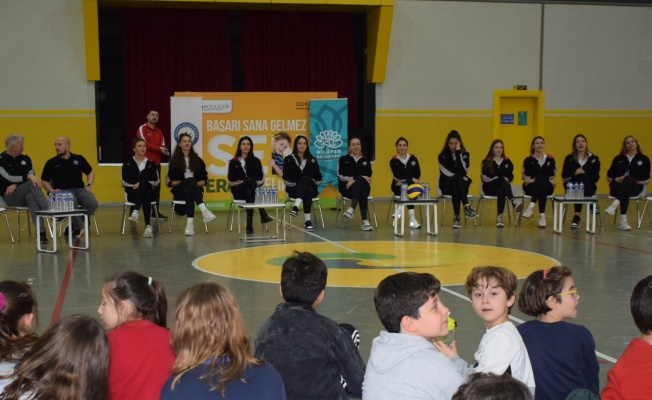 NİLÜFER'İN SULTANLARI ÖĞRENCİLERLE BULUŞTU