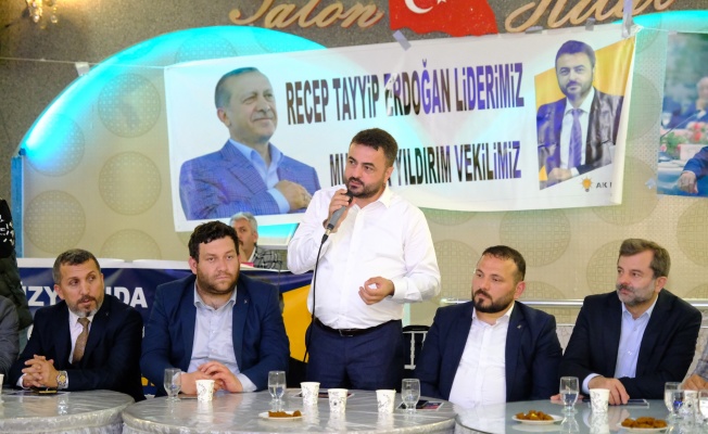 GENÇLER, MUSTAFA YILDIRIM’I BAĞRINA BASTI