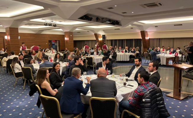 Bursalı Genç Sanayiciler ünlü yönetmen ile bir araya geldi