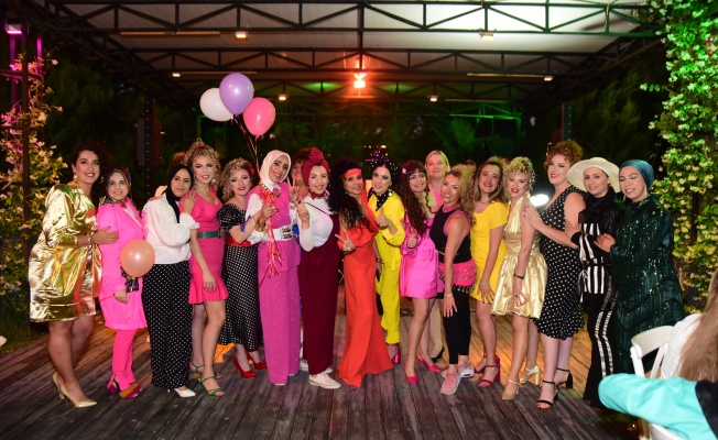 Bursalı kadınları  90'lara götüren gece