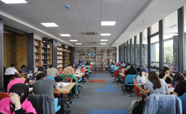 GÜRSU BELEDİYESİ’NİN KÜTÜPHANESİNE YOĞUN İLGİ