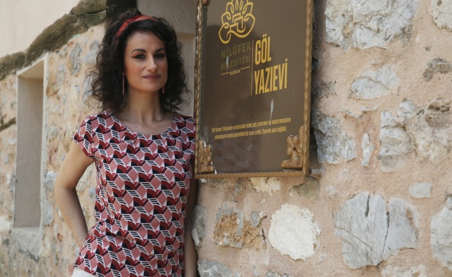 NİLÜFER'İN YAZIEVLERİ İLHAM VERİYOR