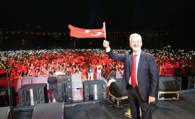 BÜYÜK ZAFER'İN 101. YILINA NİLÜFER'DE MUHTEŞEM KUTLAMA