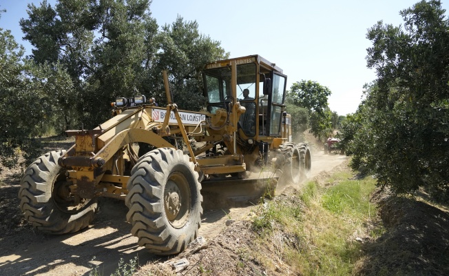 GEMLİKLİ ÇİFTÇİYE ARAZİ YOLU DESTEĞİ