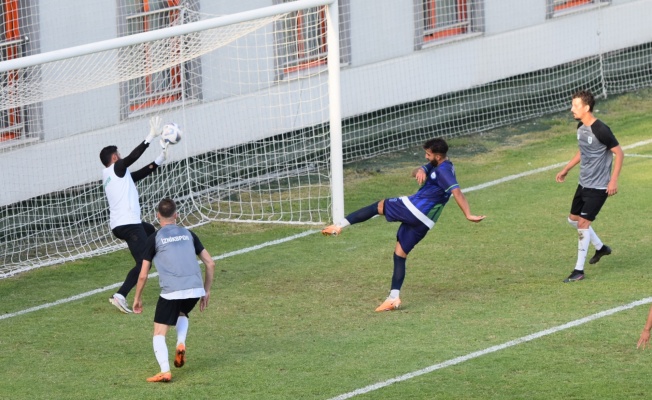 NİLÜFERLİ FUTBOLCULAR YENİ SEZONA HAZIRLANIYOR