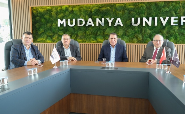Faik Çelik Mudanya Üniversitesinde gençlerle tecrübelerini paylaştı