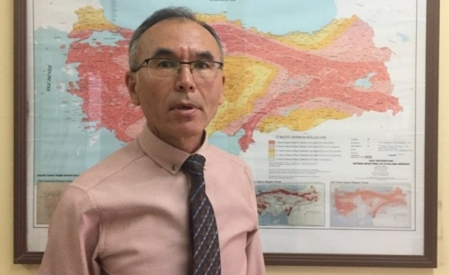 Afet yönetimi uzmanı Doç. Dr. Özmen, Marmara Denizi'ndeki depremi değerlendirdi