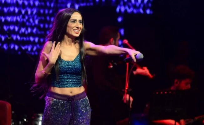Yıldız Tilbe'den Bursa'da İskender keyfi