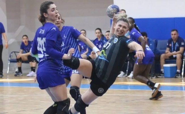 Bursa Büyükşehir Belediyespor İzmir Büyükşehir Belediyespor'u mağlup etti