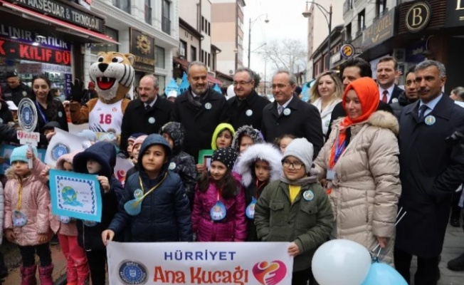 Bursa'da Barış için su yürüyüşü