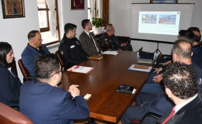 Mudanya'da 'seçim güvenliği' toplantısı