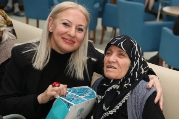 Nilüfer’de yaşlılar unutulmadı