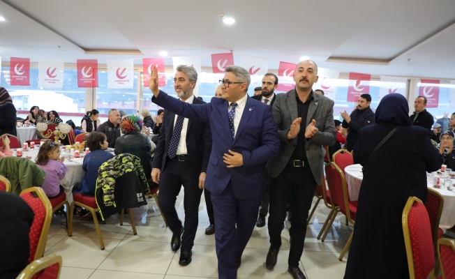 Gemlik'te Yeniden Refah İftarında Büyük İzdiham