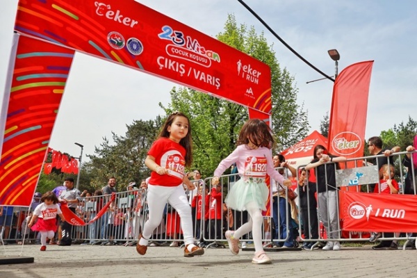 “Eker I Run 23 Nisan Çocuk Koşusu”, büyük bir katılımla yapıldı