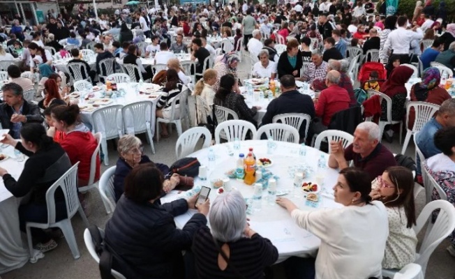 Nilüfer'de 5 bin kişi iftarda buluştu