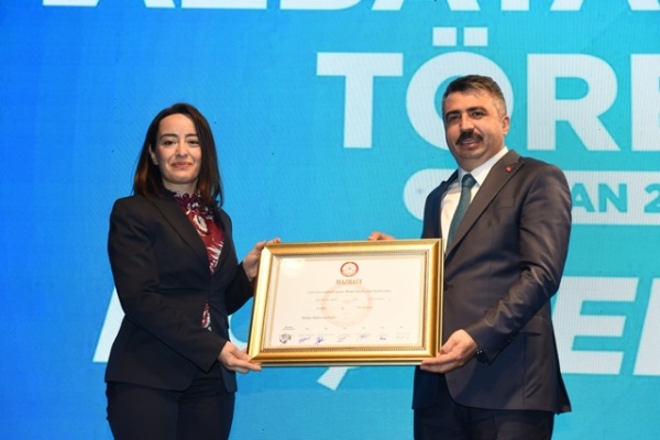 YILDIRIM BELEDİYE BAŞKANI OKTAY YILMAZ MAZBATASINI ALDI