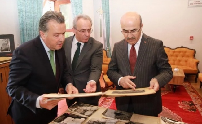 Bursa Valisi Demirtaş'dan 'mesleki' ve 'kültürel' ziyaret