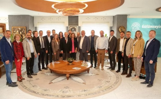 Nilüfer Belediyespor yönetiminden Başkan Özdemir’e ziyaret